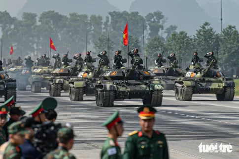 ベトナム建国80周年記念パレードの総合演習風景