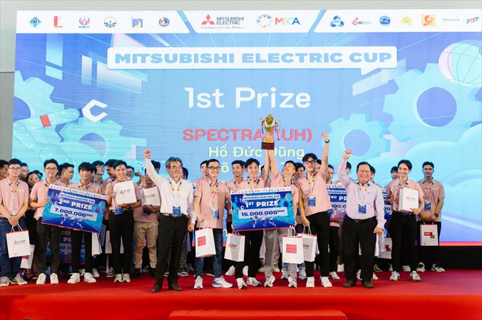 MITSUBISHI ELECTRIC VIETNAMの社員表彰式