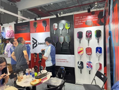 ホーチミン市のスポーツ展示会に出展したピックルボールのブース