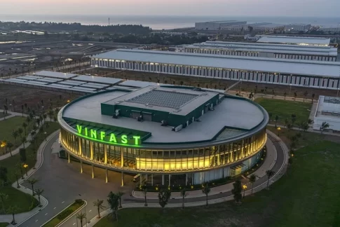 ビンファスト工場外観