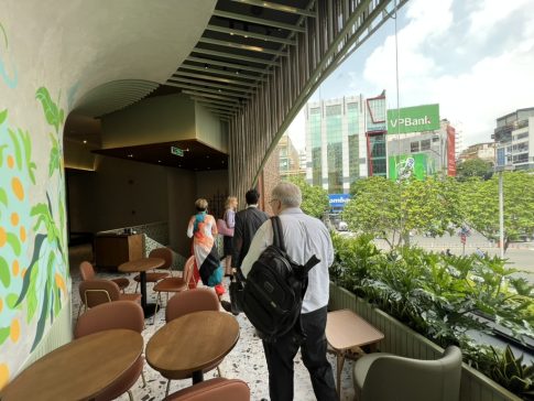 ホーチミン市の大手コーヒーチェーン店舗