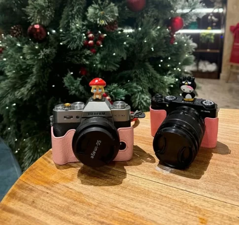 騙し取られた貸し出し用カメラ2台