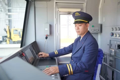 ホーチミン市メトロの運転手