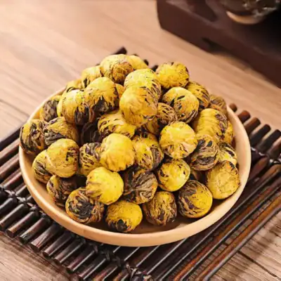 golden chrysanthemum tea