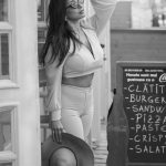 Fotograf nunta Bucuresti Adrian Blaj woman posing and wearing glasses black and white g 682x1024 1