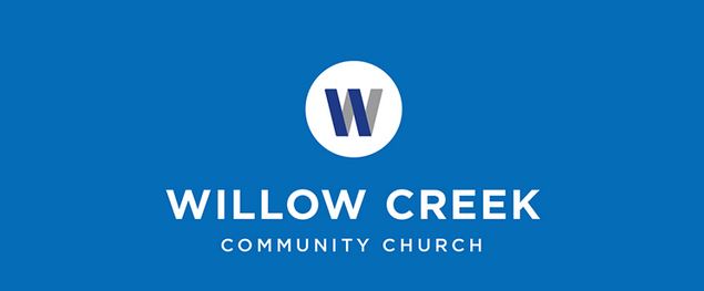 1. Logo der Willow Creek Community Church auf blauem Hintergrund, Darstellung der Gemeinde und christlicher Werte, religiöse Organisation, christliche Kirche in den USA.