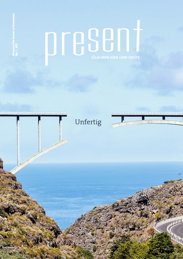 Biblische Brücke und Meeresblick – Advent-Verlag, christliche Publikationen, religiöse Bücher, Glauben, Inspiration, christliche Literatur, spirituelle Themen, Glaube und Hoffnung.
