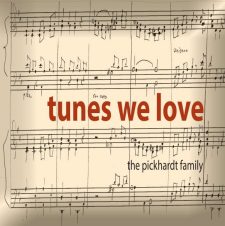 Notenblatt mit dem Titel "Tunes We Love" von der Pickhardt-Familie, als Beispiel für musikalische Veröffentlichungen bei Advent-Verlag.
