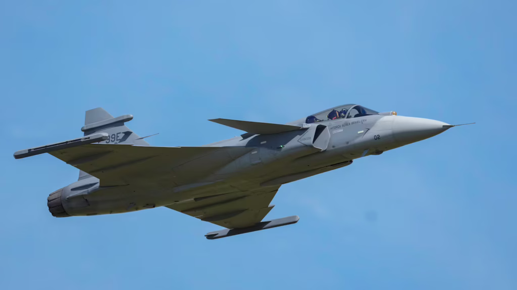 Sweden’s Gripen offer could bring 10,000 jobs to Canada