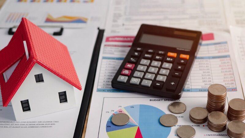 Read more about the article Mortgage Surge Hits Record Highs, Driven by Refinancing Activity: NBF Report| AiF News Bites