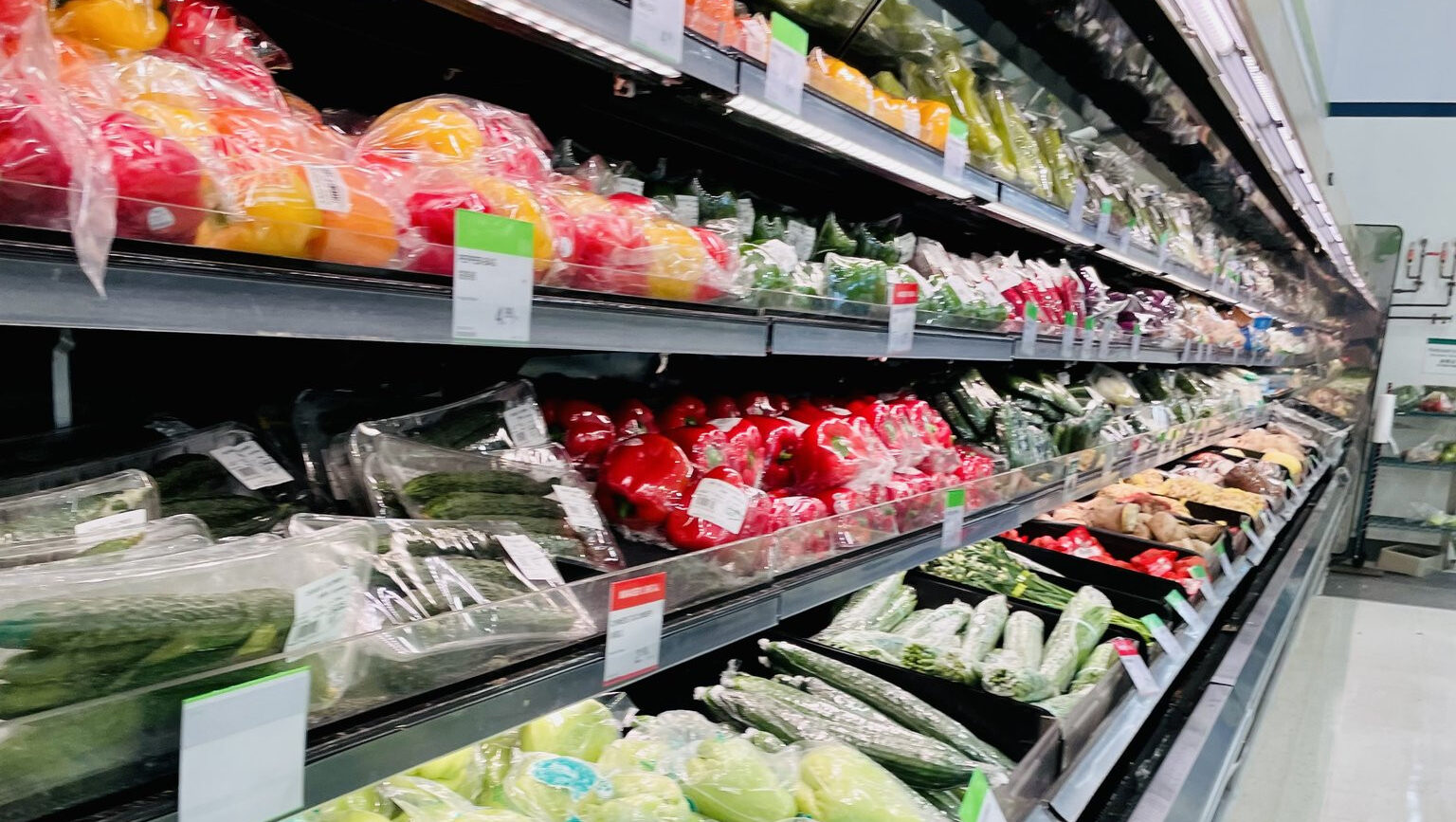 Canada Inflation Rises to 2.4%: Energy and Food Costs Push Up Living Expenses