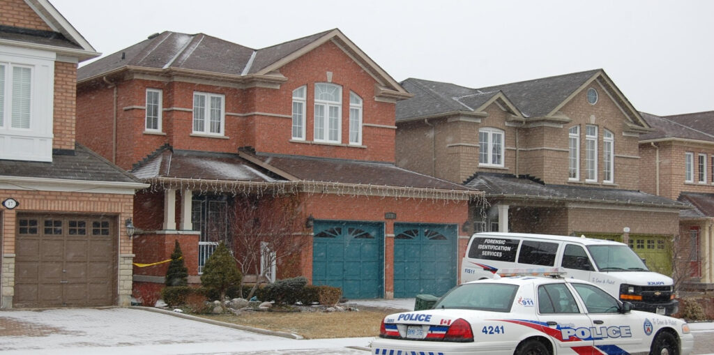 Canada Mortgage Arrears Surge 89% as Household Debt Outpaces Income