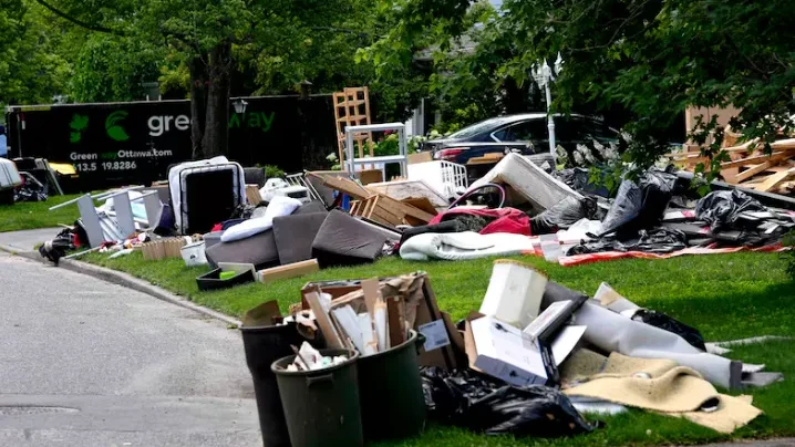 Read more about the article Ottawa Homeowner Borrowed $135K to Renovate, Then a Flood Destroyed It: After 20 Years of Insurance, the Claim May Still Pay Nothing | AiF News Bites