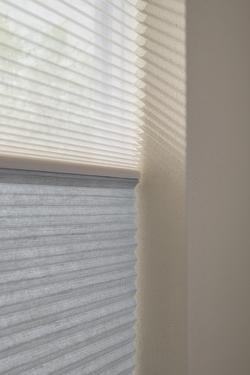 Manual Roller Shade Operating System