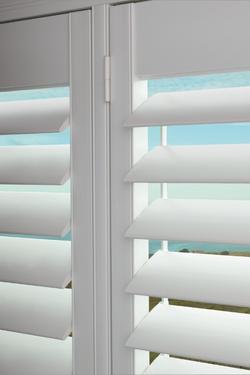 Window Shutter TruView™ Rear Tilt