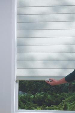 Manual Cordless Shade Operating System