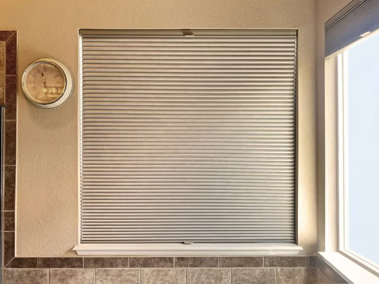 Hunter Douglas Applause Cellular Shades with LiteRise cordless lift, Top-Down Bottom-Up operation, and light-filtering fabric.