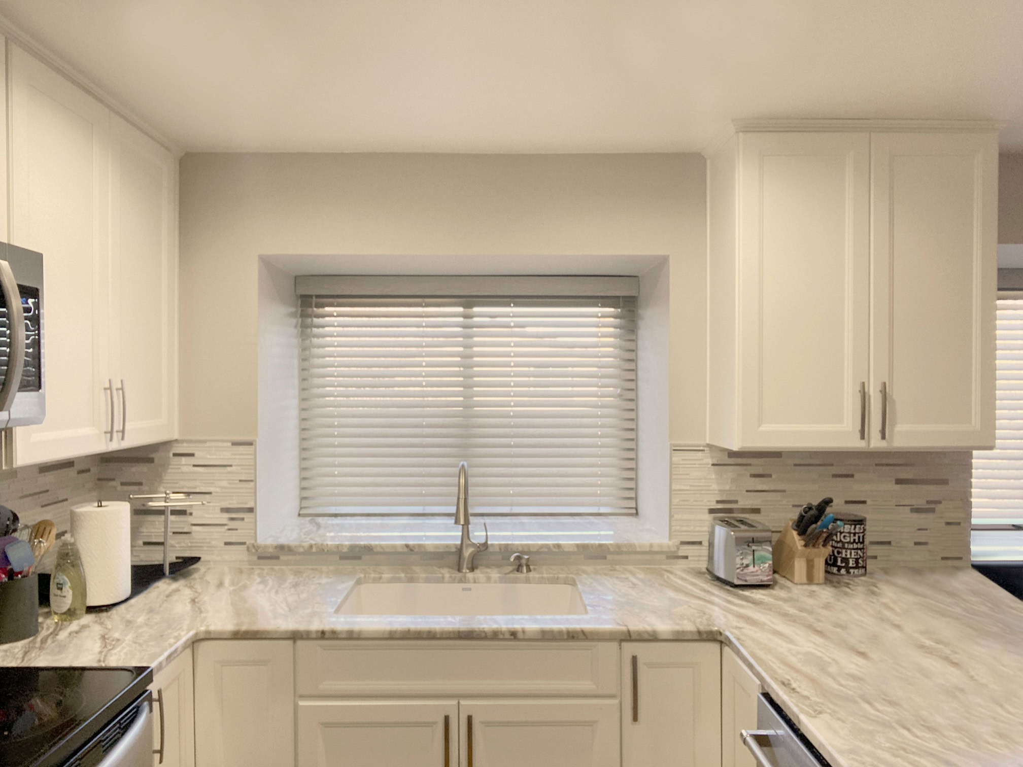 Elegant window blinds for modern Boulder homes.