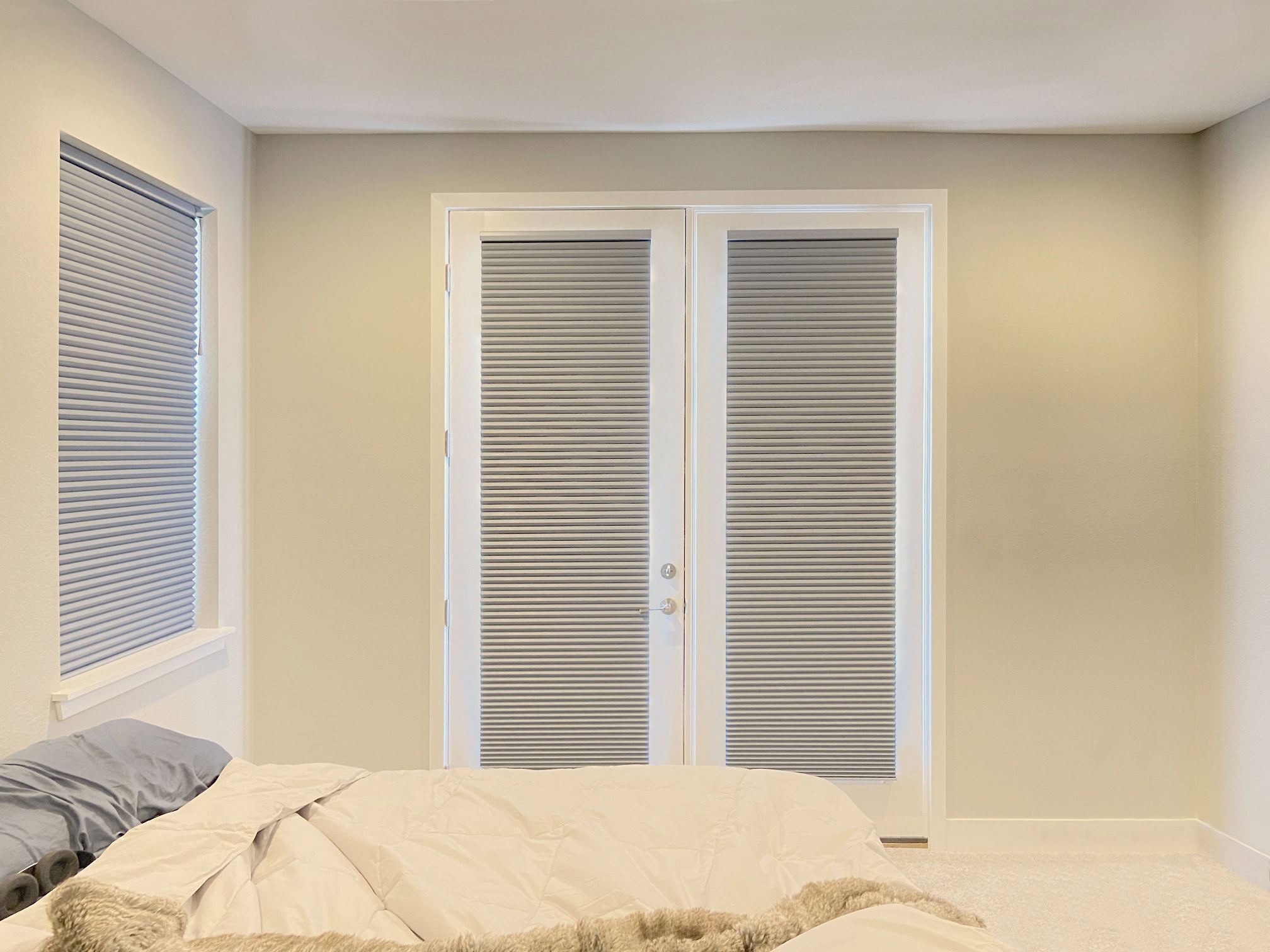 Hunter Douglas Applause Cellular Shades with UltraGlide operation and room darkening fabric