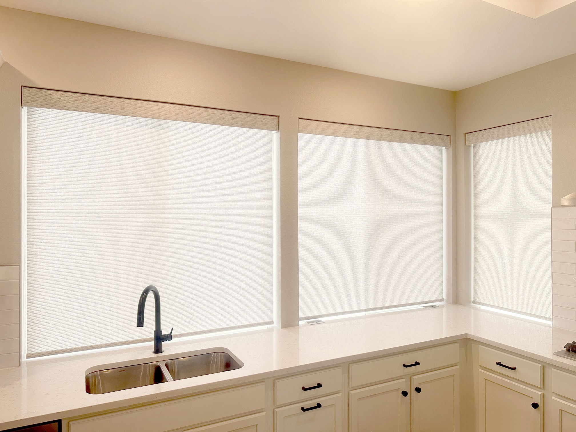 Hunter Douglas Designer Roller Shades with PowerView motorization and light filtering fabric