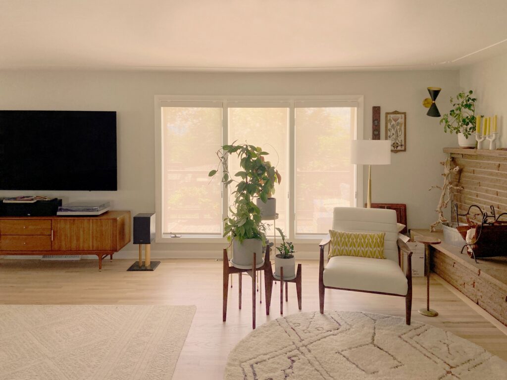 Hunter Douglas Designer Screen Shades with Custom Clutch operation and light filtering fabric for patio doors in Colorado homes