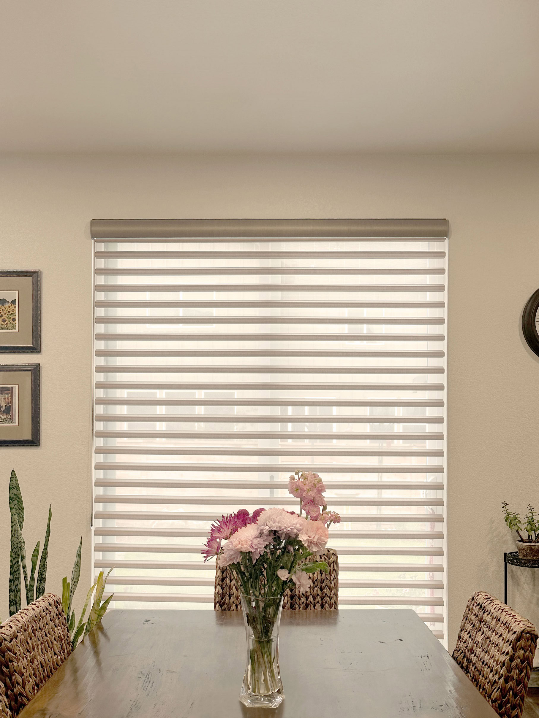Hunter Douglas Pirouette Privacy Sheers with Light Filtering fabric and EasyRise continuous cord loop operation.