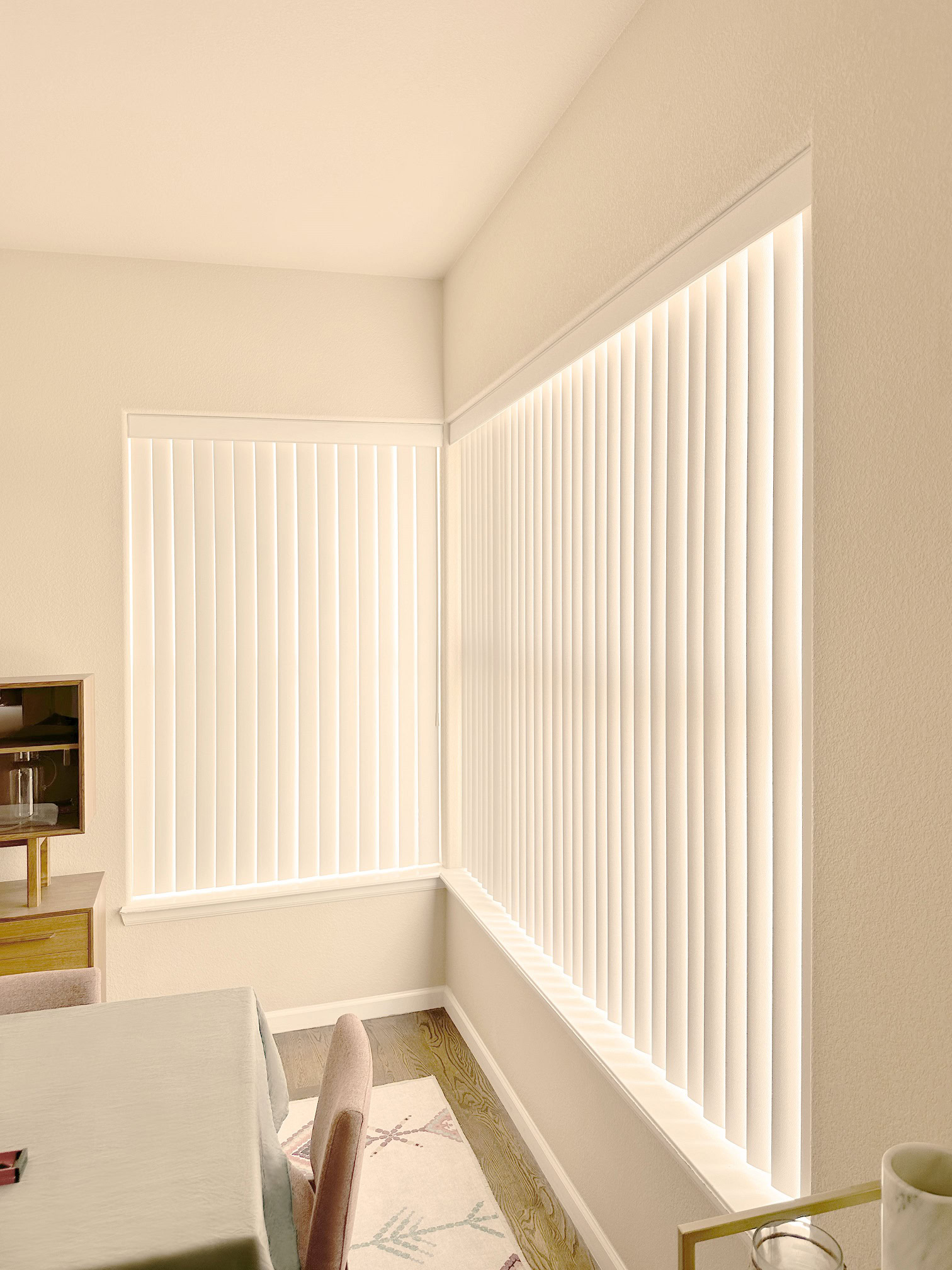 Hunter Douglas Vertical Solutions Vertical Blinds with Wand Control and Left Stack Vertical configuration
