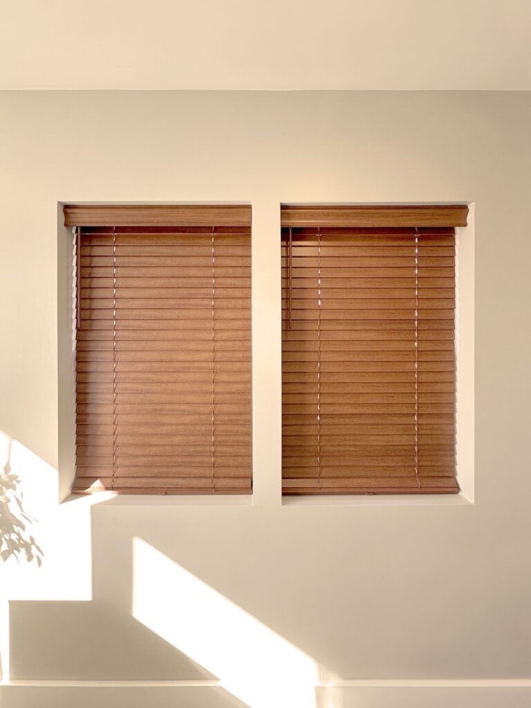 Hunter Douglas EverWood Composite Wood Blinds in Aurora with the SimpleLift cordless system, offering a moisture-resistant alternative to natural wood for Aurora homes