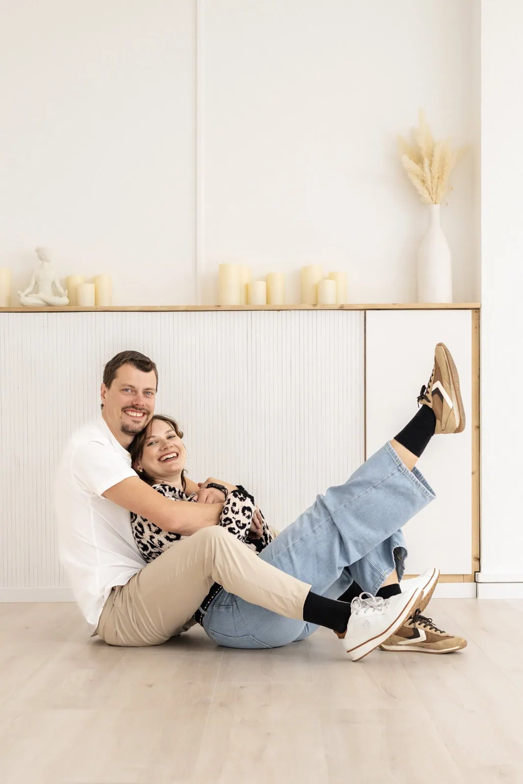 Hochzeitsfotografie, Hochzeitsfotograf, Hochzeitsreportage, Hochzeitsfotos im Regen, fotograf hochzeit in der nähe, Moderne Hochzeitsfotografie, Hochzeitsfotos am Strand, Romantische Hochzeitsfotos Hochzeitsfotos Getting Ready, Authentische Hochzeitsfotos, Hochzeitsfotos am See, Hochzeitsduo, Hochzeitsfotos im Wald, Hochzeitsfotos Brautpaar, Hochzeitsfotos im Schloss, Emotionale Hochzeitsfotos, hochzeitsreportage fotograf, Fotografen duo, Fotografen team, Hochzeitsfotografen paar, Getting Ready, First Look, Brautpaarshooting, Gruppenfotos, Gästebilder, Empfang, Hochzeitstorte, Ehrentanz, Hochzeitsspiele, Hochzeitssuppe, Hochzeitsessen, Hochzeitsfotograf Hamburg, Hochzeitsfotograf Hannover, Hochzeitsfotograf Münster, Hochzeitsfotograf Bremen, Hochzeitsfotograf Oldenburg, Hochzeitsfotograf Osnabrück, Hochzeitsfotograf Achim, Hochzeitsfotograf Harz, Hochzeitsfotograf Niedersachsen