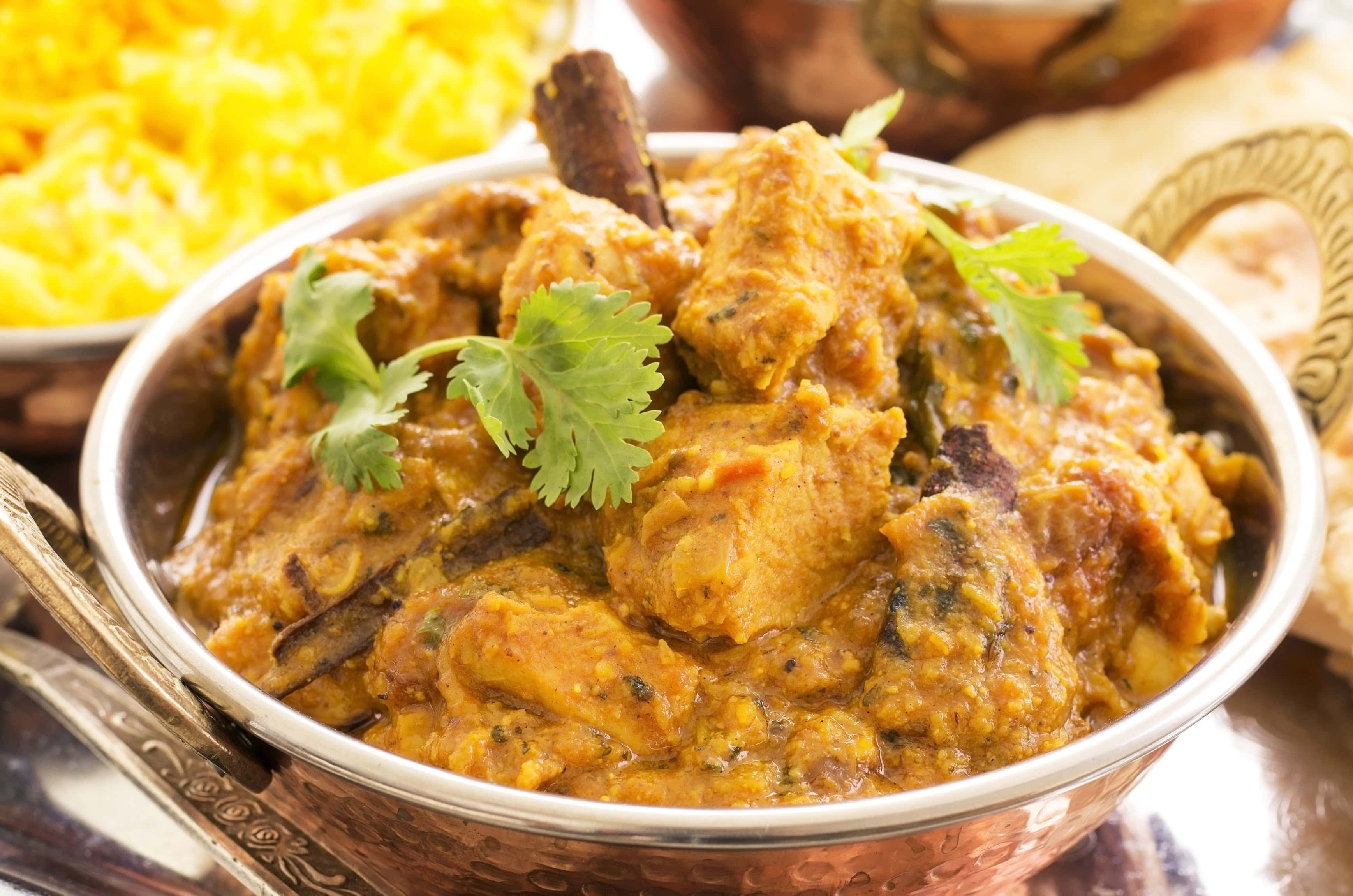 HEALTHY EATING | Slow Cooker Coconut Chicken Curry Recipe