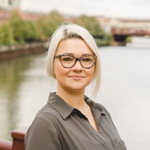 Helena Para Licensed Acupuncturist Aligned Modern Health