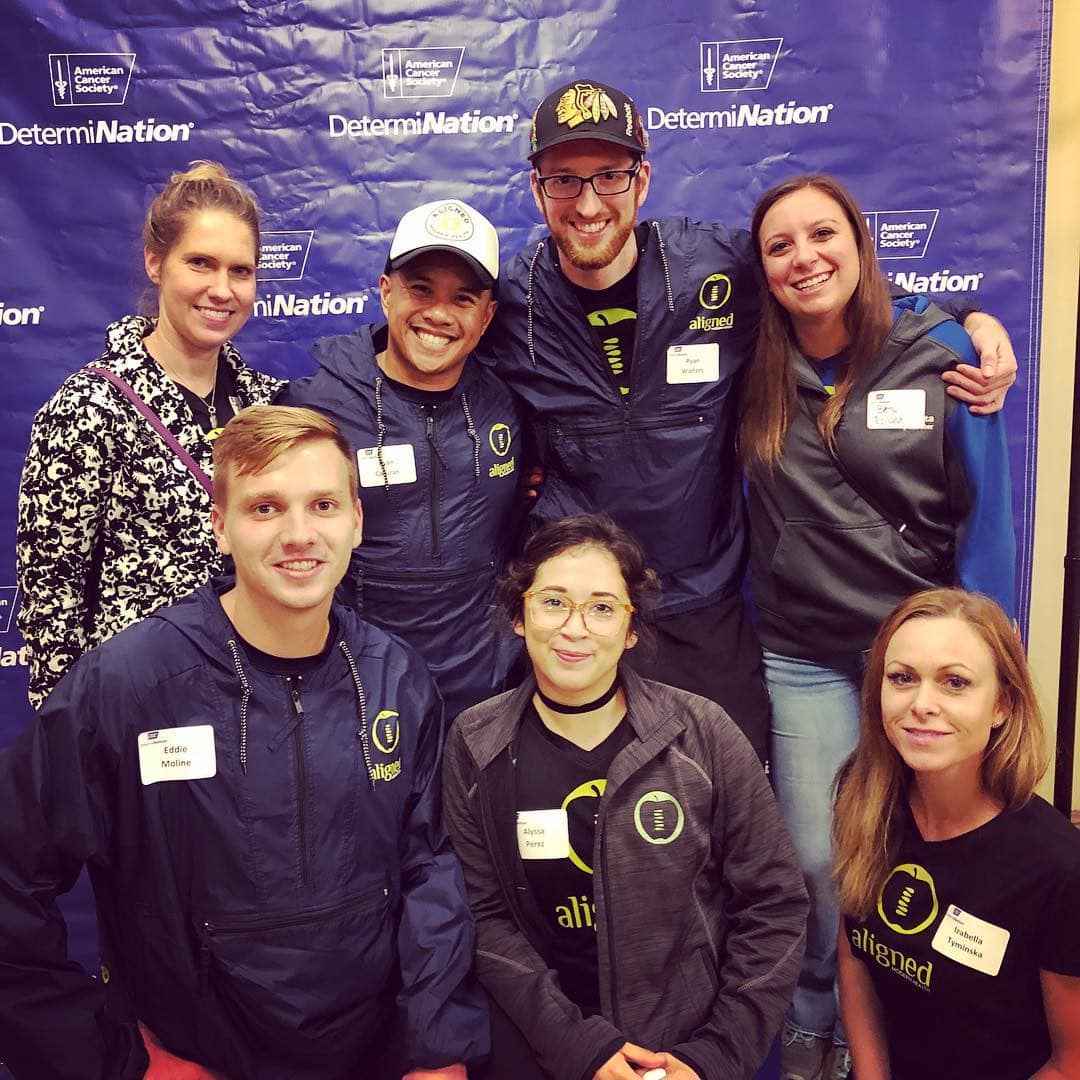 Team Aligned Modern Health Approaches the Chicago Marathon