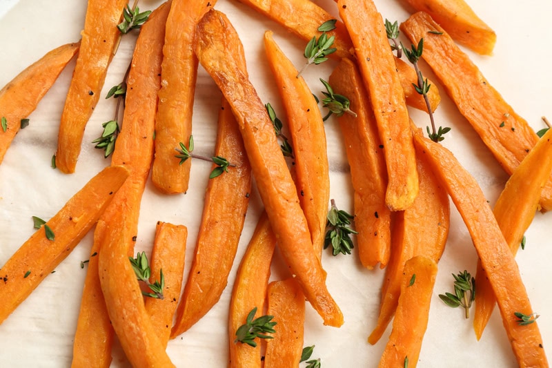 RECIPE | Garlic and Herb Grilled Sweet Potato Fries