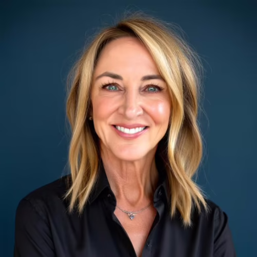 Portrait of Dr. Jennifer Kirk, a hormone health physician at Aligned Modern Health