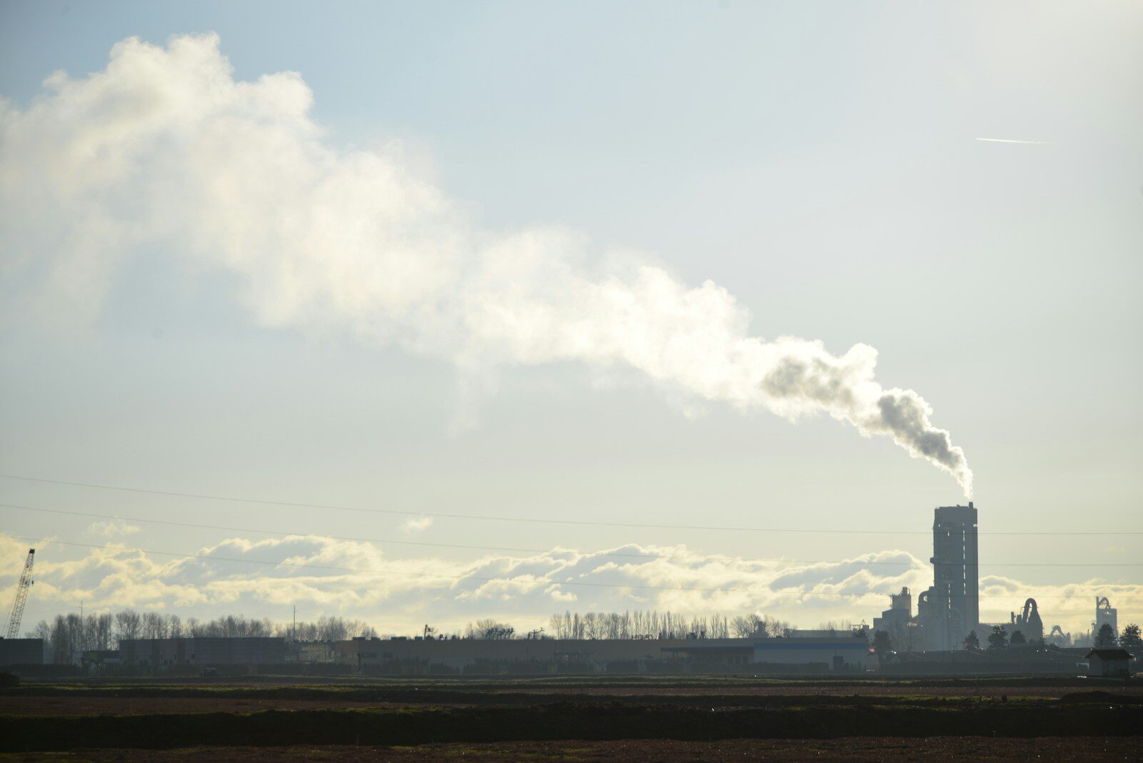 Legal Pathways for Carbon Compliance: Emissions, ESG Obligations & Climate Risks In Gas Projects