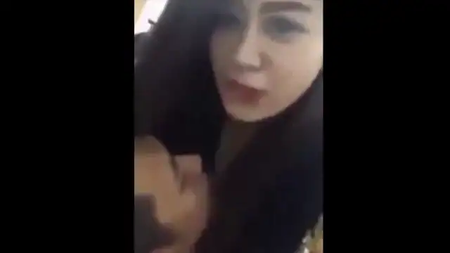 indo viral sensasi wikwik 2 tante tokbrut bohay bikin puas di hotel
