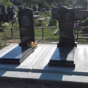 Памятник гранитный № 21