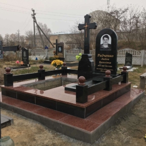 Памятник гранитный № 23