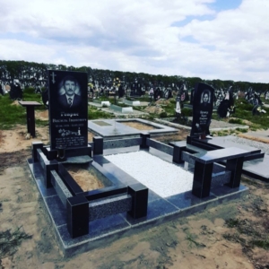 Памятник гранитный № 9.3