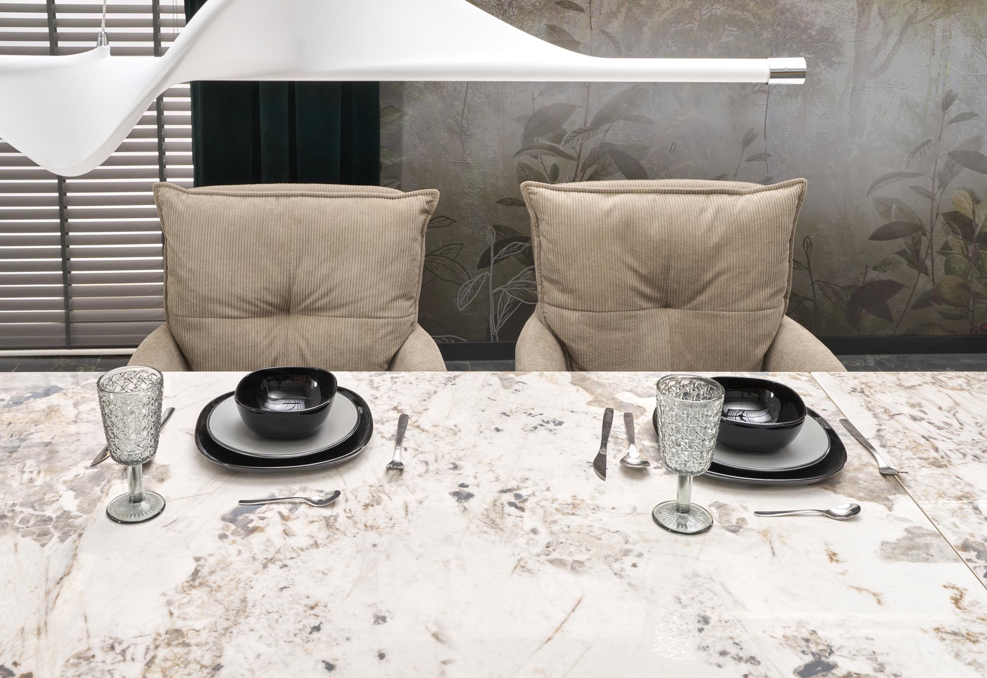 Mesa extensível FERNANDO - branco mármore / preto, 160-240cm - Image 14