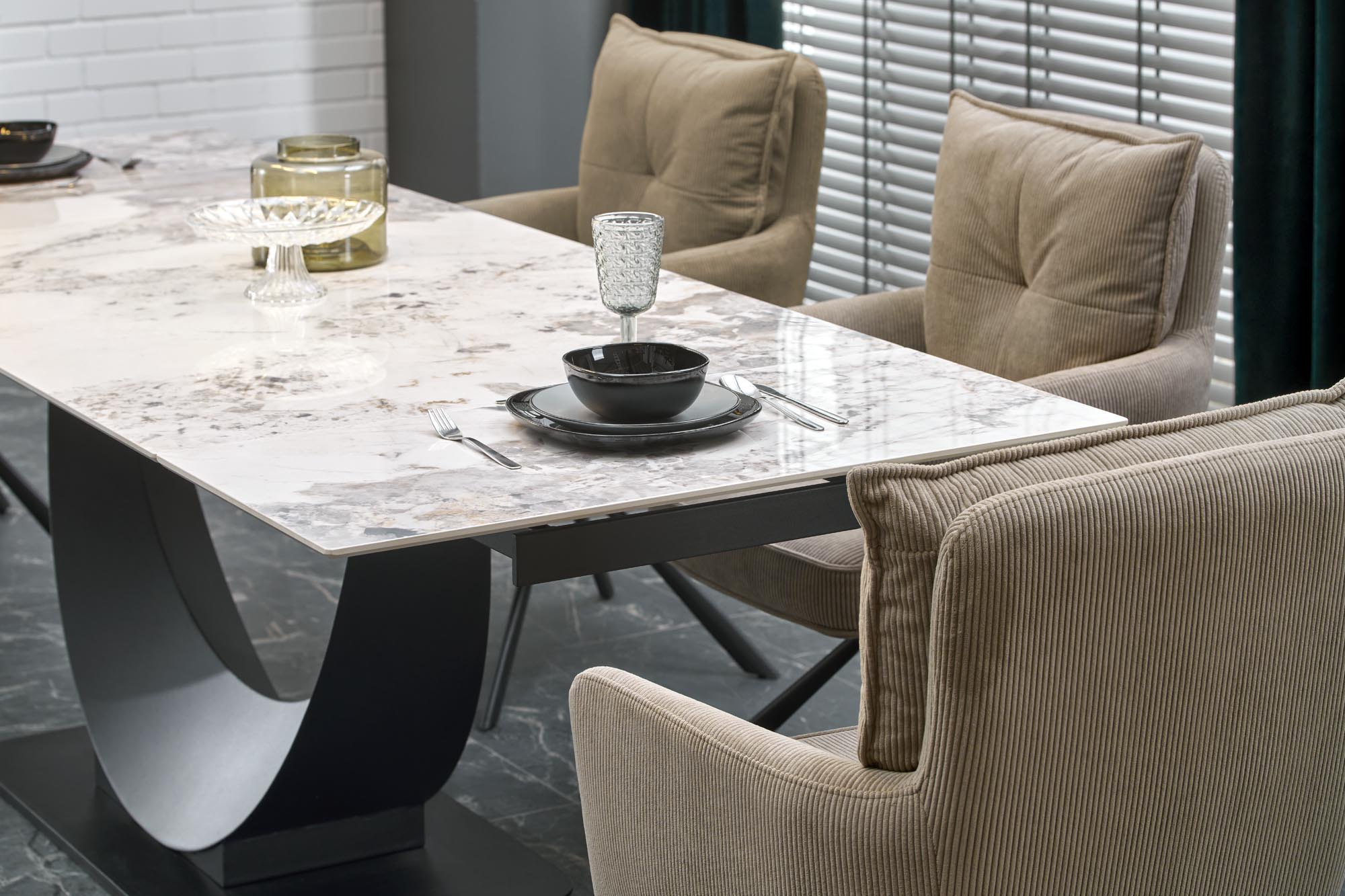 Mesa extensível FERNANDO - branco mármore / preto, 160-240cm - Image 15
