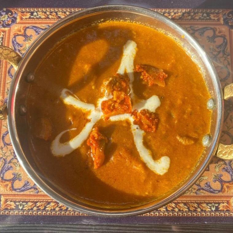 Halal Lamb Achari – Spicy lamb dish with authentic flavors at Ammonight Restaurant Japan.