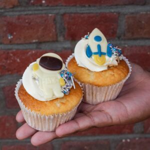 Galaxy cupcakes