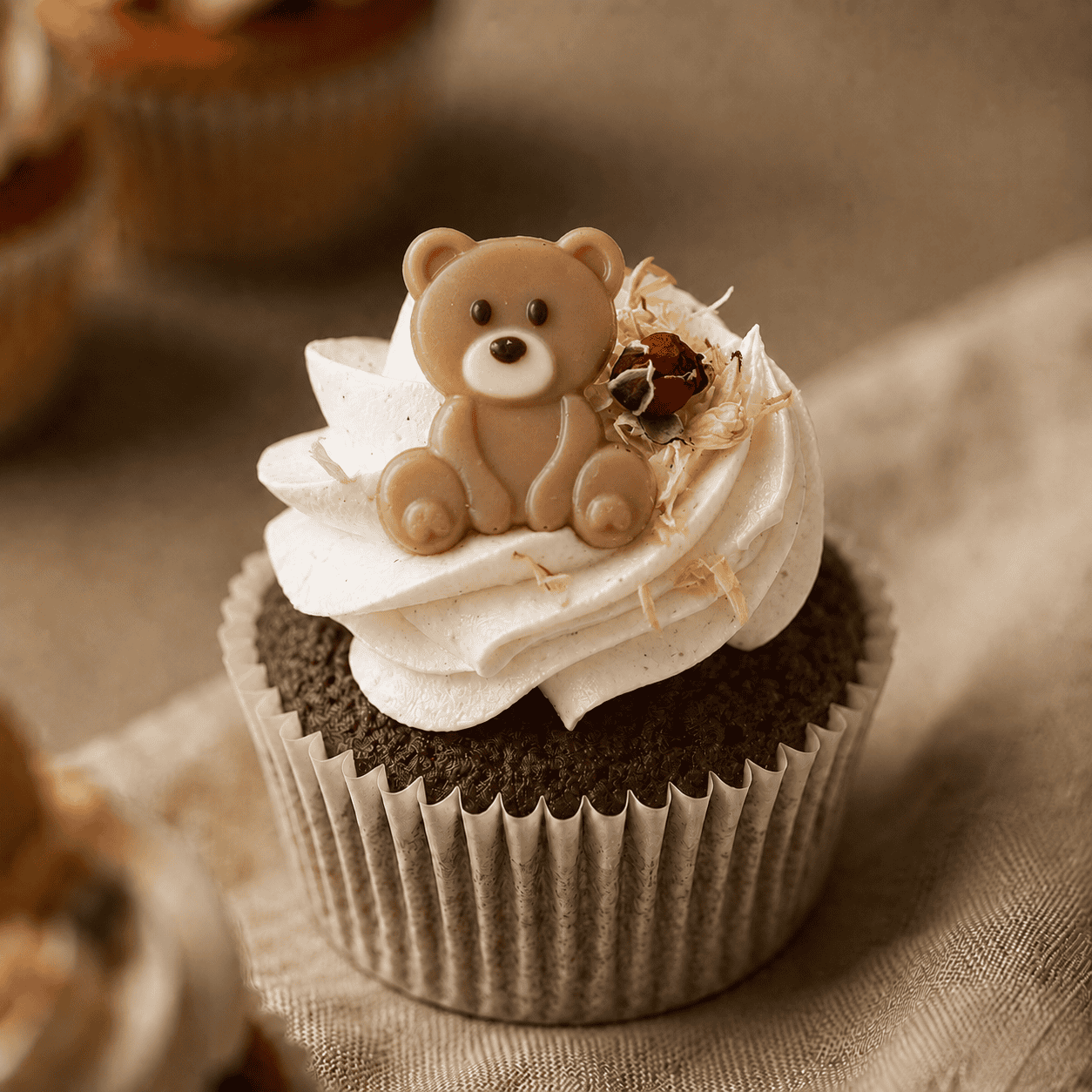 Gender reveal cupcake bohemian