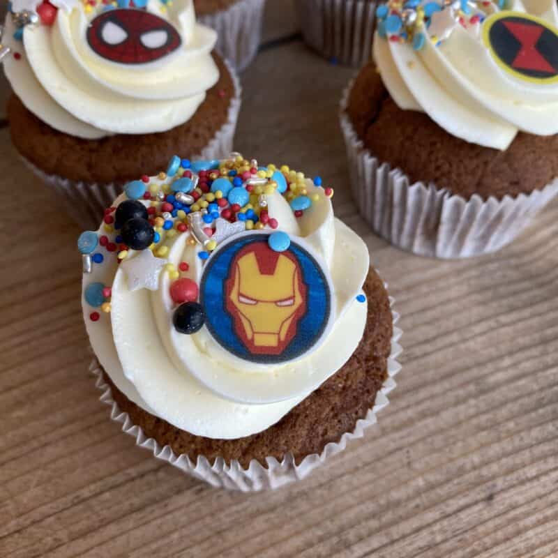 Super hero cupcake
