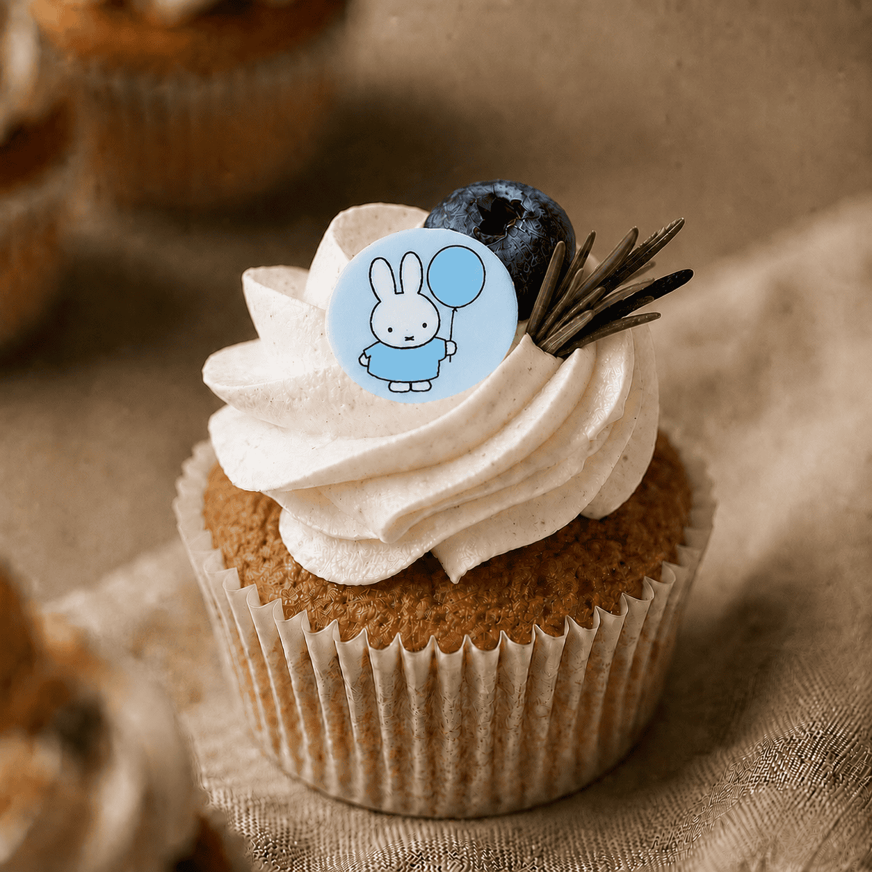 Nijntje baby cupcake