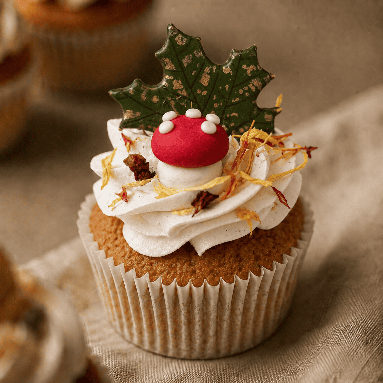 Thanksgiving cupcake big met herfstblad en paddenstoel