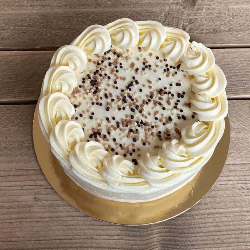 Chocolade taart, chocoladetaart, chocolate cake, chocolate and vanilla cake, yin yang cake, yin yang taart, online taart bestellen, taart bezorgen amsterdam