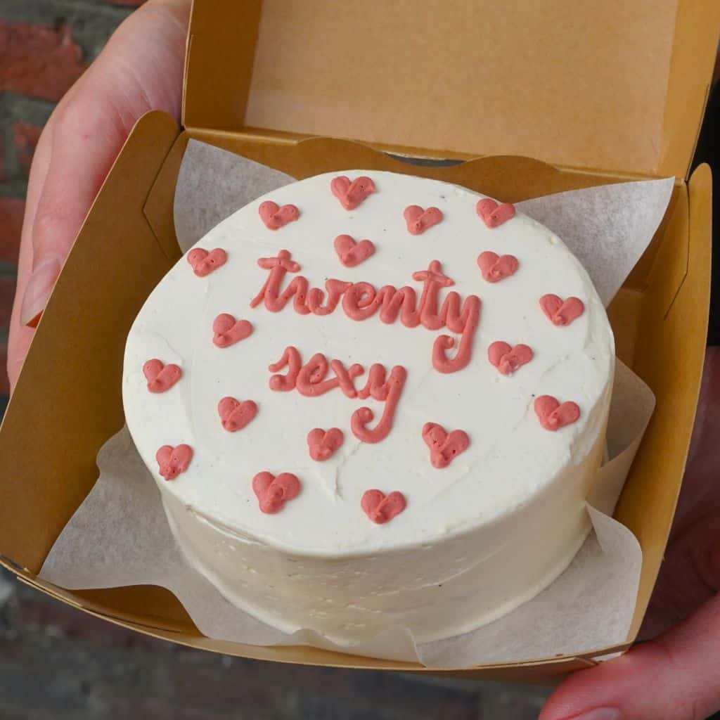 bento-cake-full-of-hearts