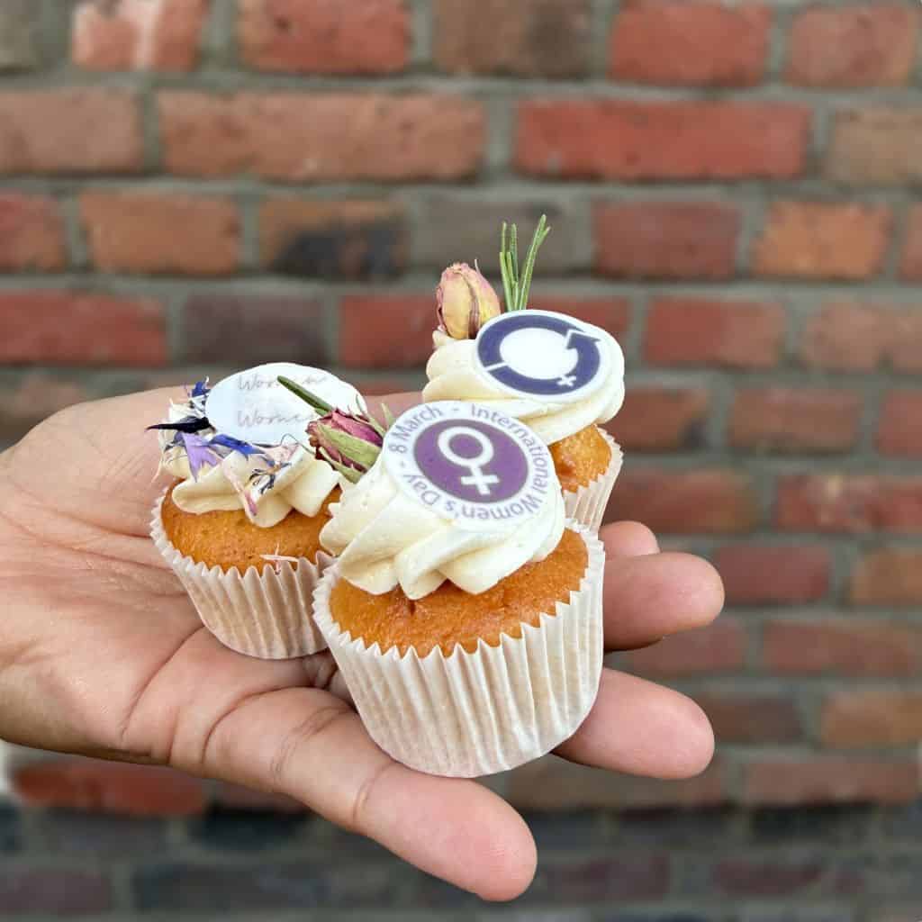 international-womens-day-mini-cupcakes